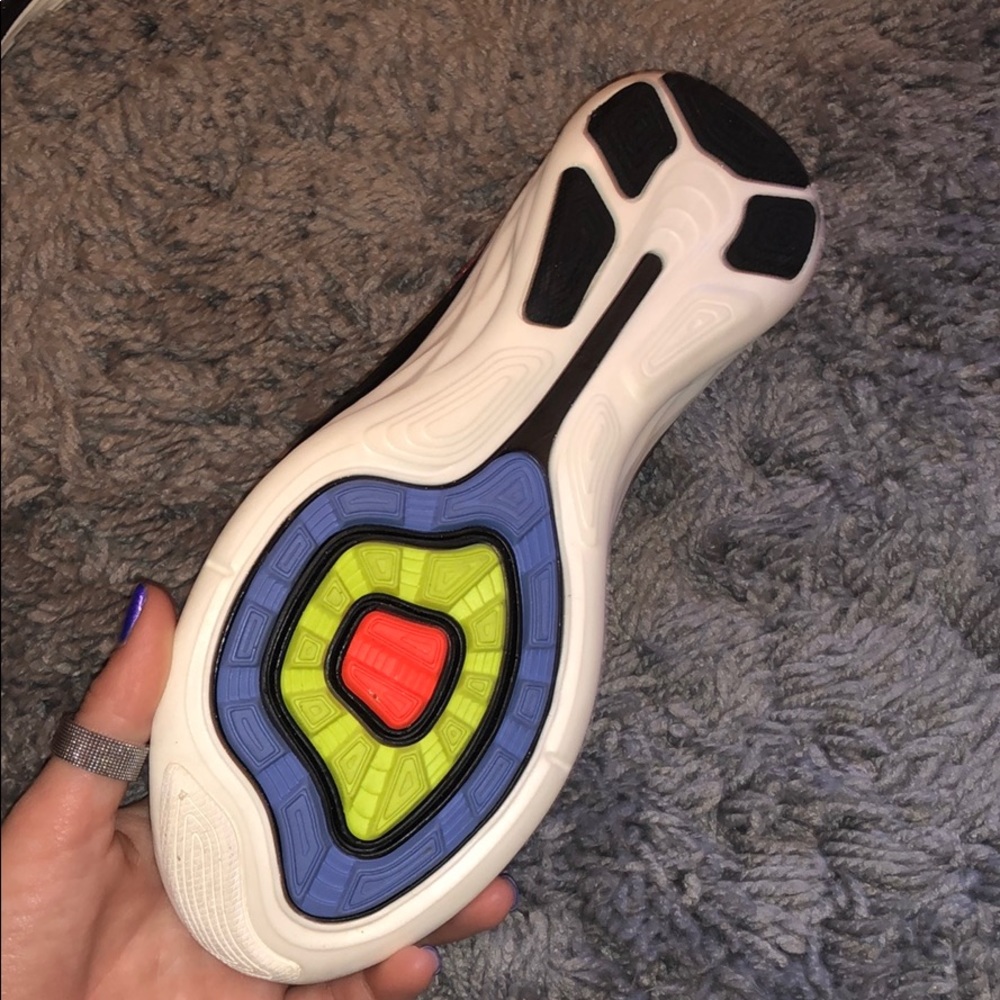 Nike Sneakers - Picture 3 of 3